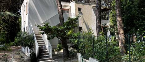 Huvila, 2 makuuhuonetta, parveke | Ulkopuoli