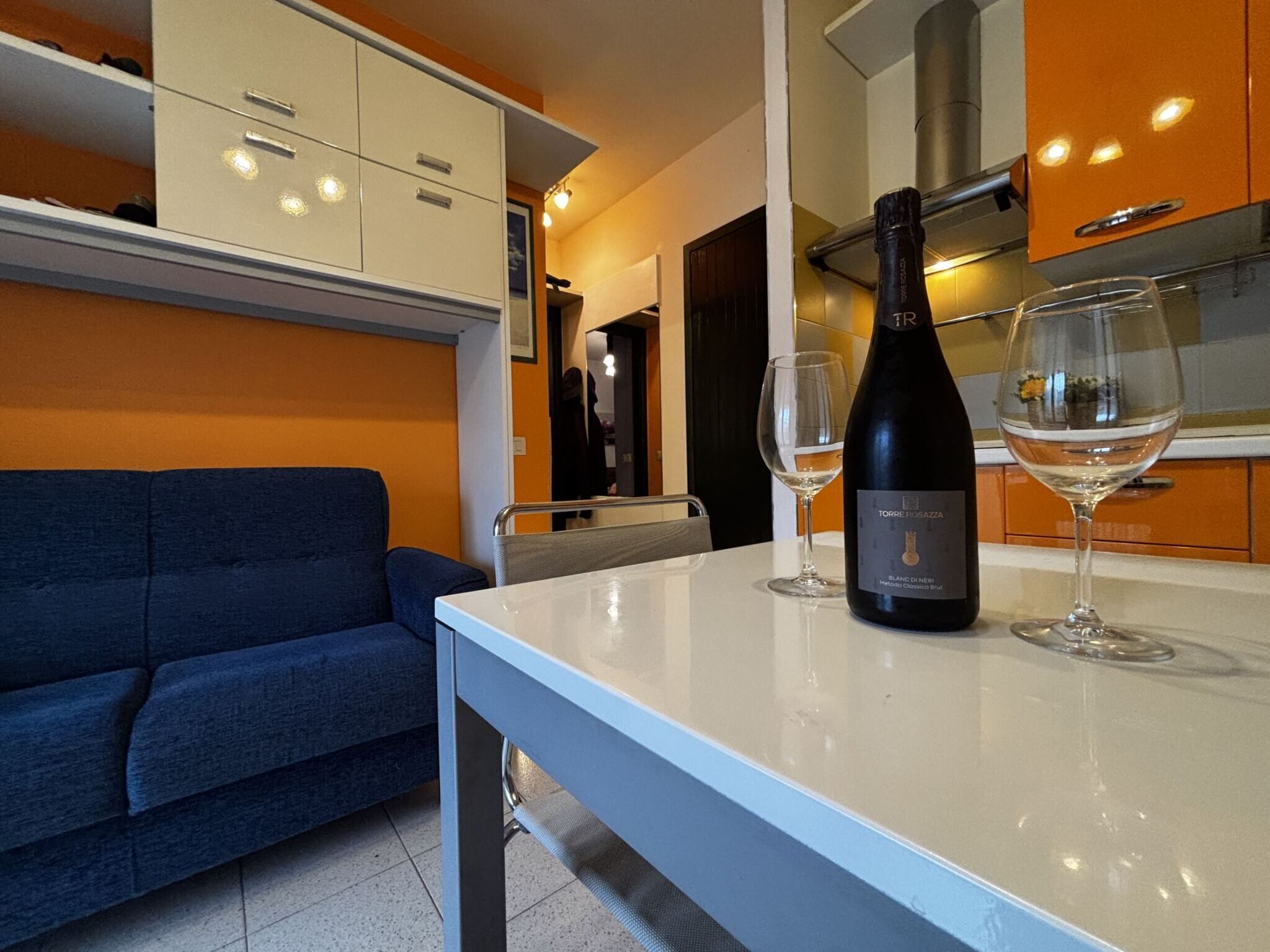 Apartment, 2 Schlafzimmer, Balkon | Wohnzimmer