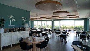 Dining - Mobilehome with air conditioning, terrace and pool (Pacengo)