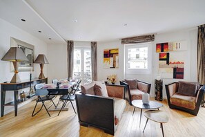 Smart TV, offices - Bright Apartment - 1BDR/2P – Muette/Passy - Trocadero (Paris)