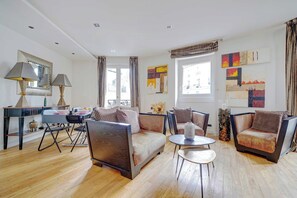 Smart TV, offices - Bright Apartment - 1BDR/2P – Muette/Passy - Trocadero (Paris)