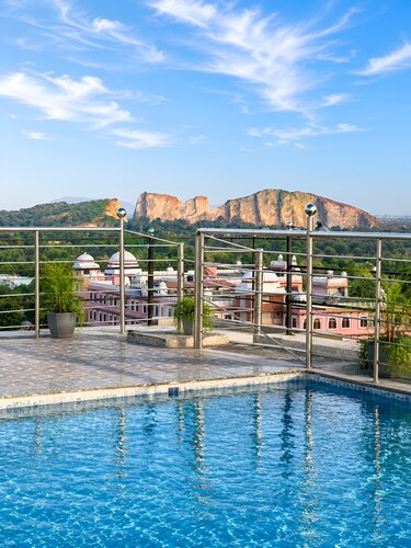 Golden Tulip Kukas Jaipur