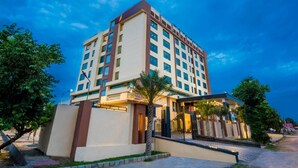 Exterior - Golden Tulip Kukas Jaipur (Amer)