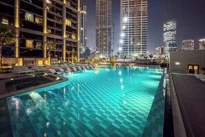 Pool - Elevated 2 Bedroom with Khalifa view in Peninsula (Business Bay)
