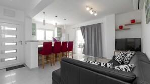 TV - Villa Mediterana by Villas Guide (Smokvica)