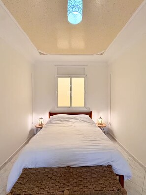 Internet, bed sheets