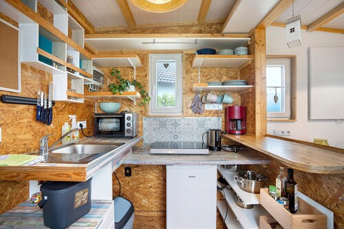 Tiny Home “Lara” with Mountain View, Private Garden and Wi-Fi