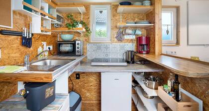 Tiny Home “Lara” with Mountain View, Private Garden and Wi-Fi