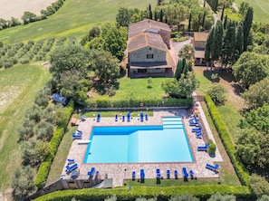 Pool - Apartment 'Appartamento 9' with Shared Pool and Shared Garden (Lajatico)