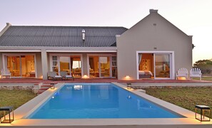 Front of property - De Hoop Villa (Overberg DC)