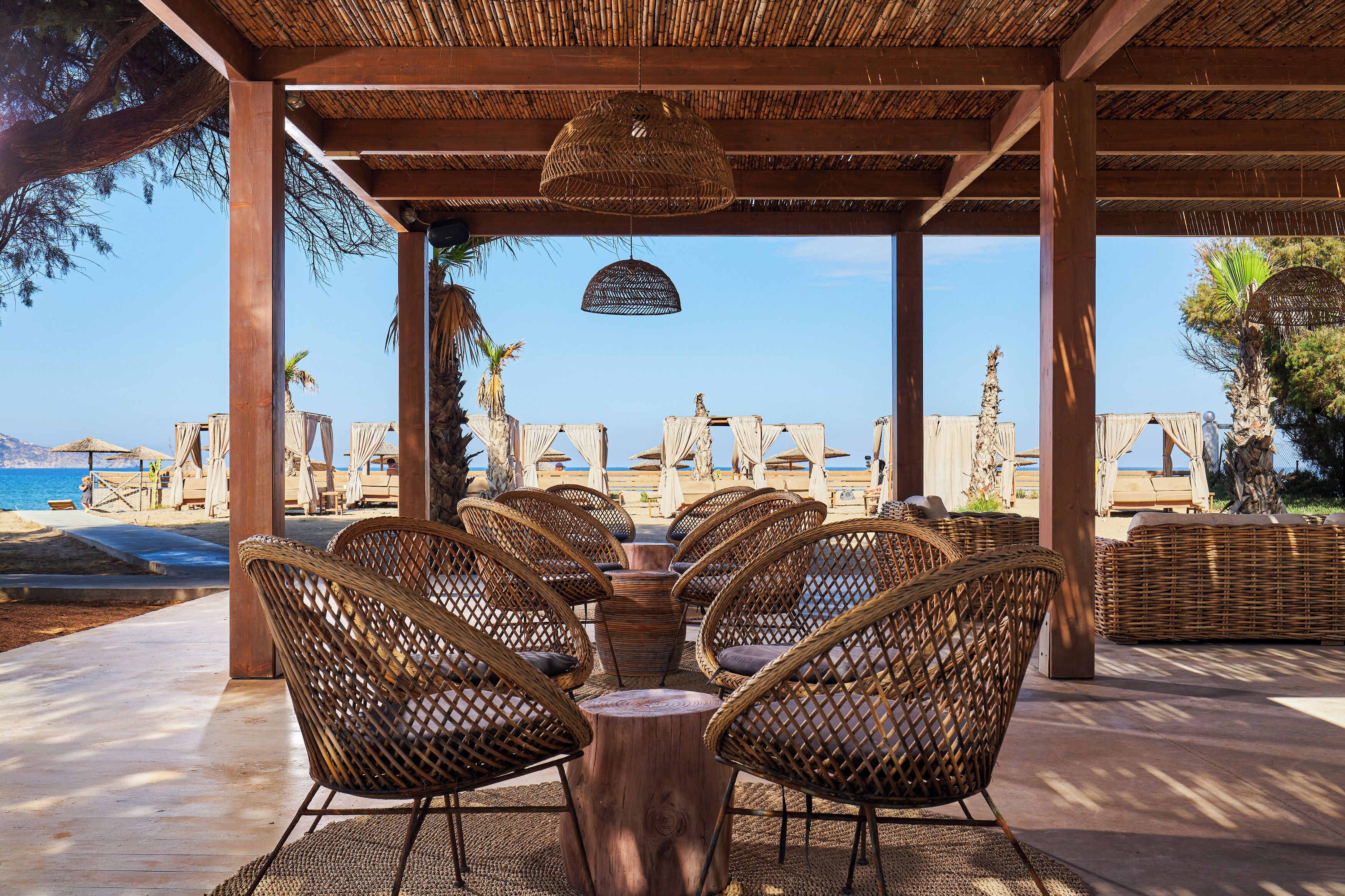 Beach nearby, white sand, beach cabanas, sun loungers