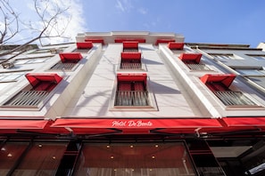 Exterior detail - Hotel De Bonte (Istanbul)