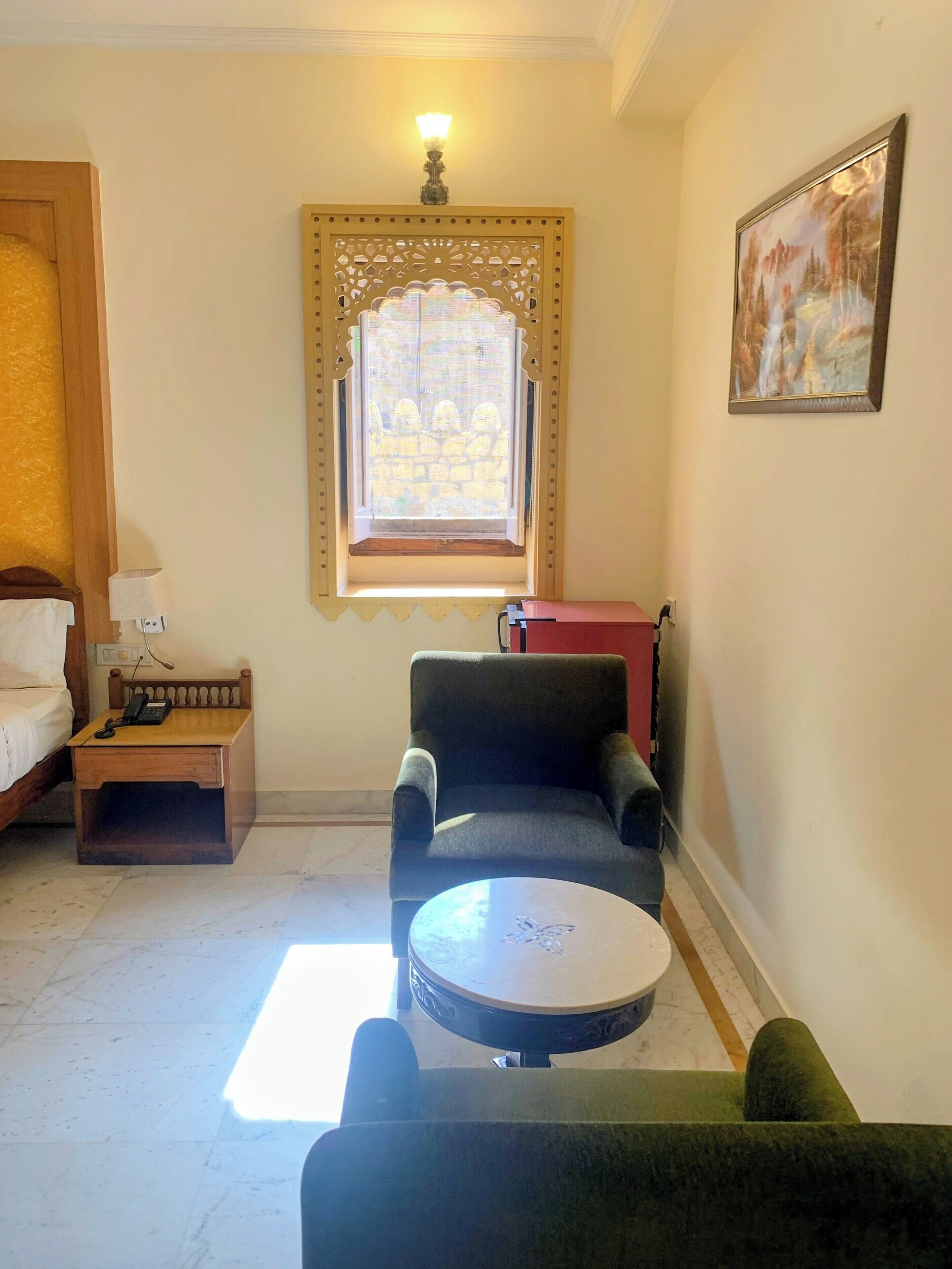 Bureau, espace de travail pour ordinateur portable