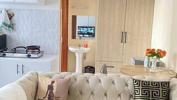 TV connectée de 32 pouces avec chaînes numériques