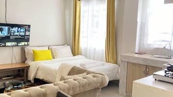 Studio Klasik | Area keluarga | Smart TV 32-inci dengan saluran TV digital