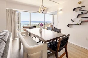 تناول الطعام