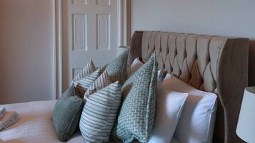 Fer et planche Ă repasser, Wi-Fi, draps fournis