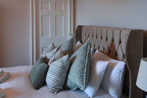 アイロン / アイロン台、WiFi、ベッドシーツ