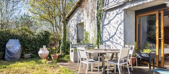 Bed and Breakfast 'Chambre Klimt' with Shared Pool, Shared Terrace and Wi-Fi