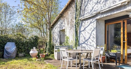 Chambre dâhĂŽtes « Chambre Klimt » avec piscine partagĂ©e, terrasse commune et Wi-Fi