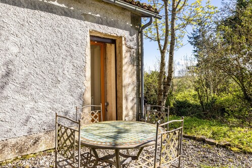 Bed and Breakfast 'Chambre Klimt' with Shared Pool, Shared Terrace and Wi-Fi