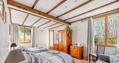 Chambre d'hÎtes « Chambre Pissaro » avec piscine partagée, terrasse privée et Wi-Fi
