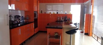 Room-apelles Palace Guest House - Room 1