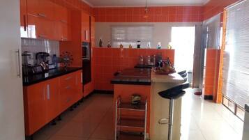 Room, 1 Bedroom, Smoking | Interior