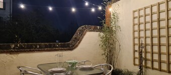 City Centre, River views, Sleeps 5, Free Parking