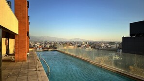 3 bedrooms, Internet - Urbano Familiar Providencia A C Gym Parking (Santiago)