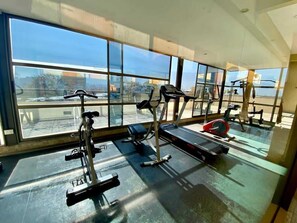 3 bedrooms, Internet - Urbano Familiar Providencia A C Gym Parking (Santiago)