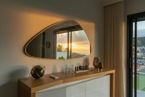 Interior - Villa Fénix - Your refuge with a view over the city (Câmara de Lobos)