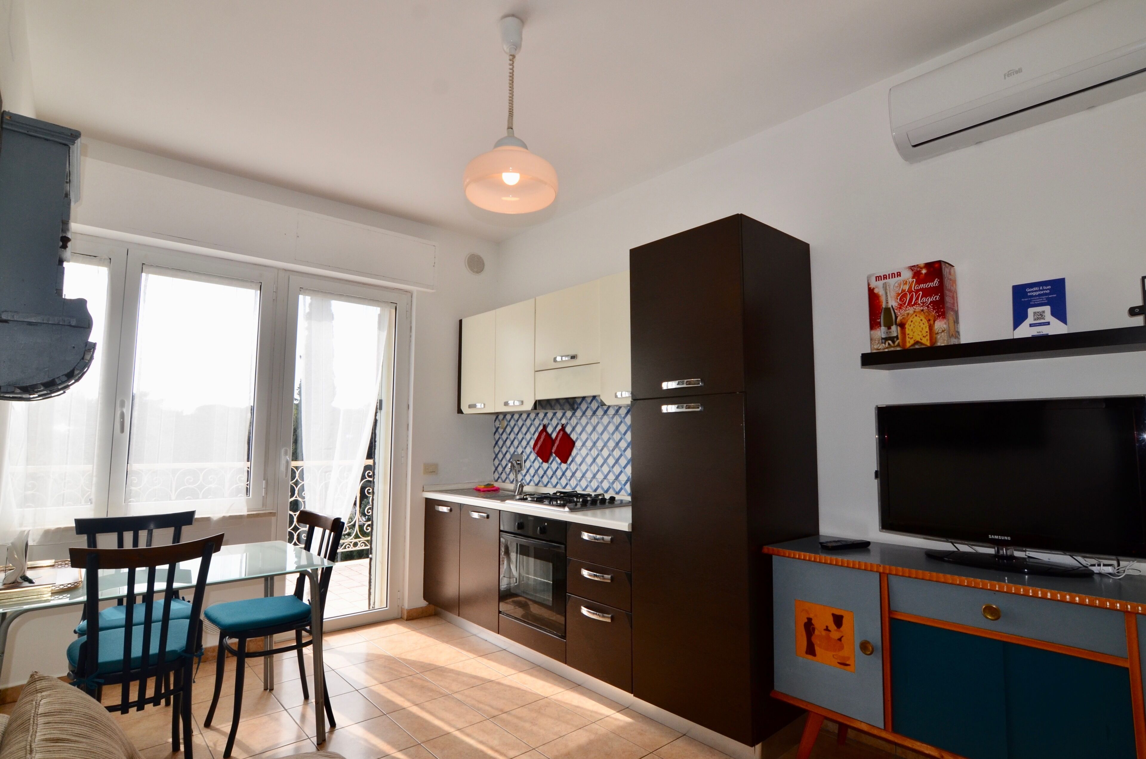 المنشأة من الداخل