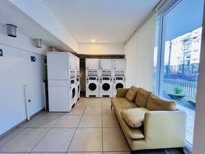 House, Accessible | 1 bedroom, Internet - Urbano Plaza Vespucio Laundry Parking Pet Pool (Santiago)