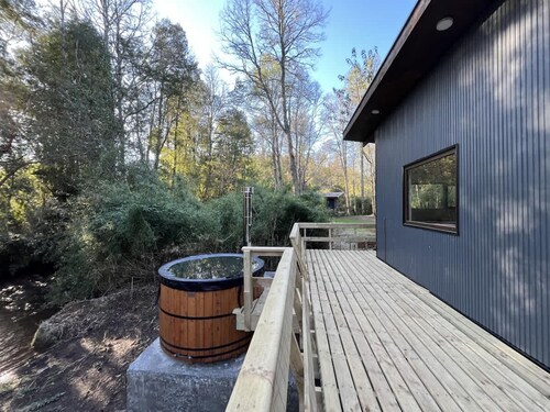 Caba a Alerce BBQ Home Office Wood Hot Tub