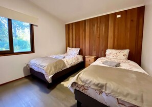 House | 2 bedrooms, Internet - Caba a Roble BBQ Home Office Washer Wood Hot Tub (Loncoche)