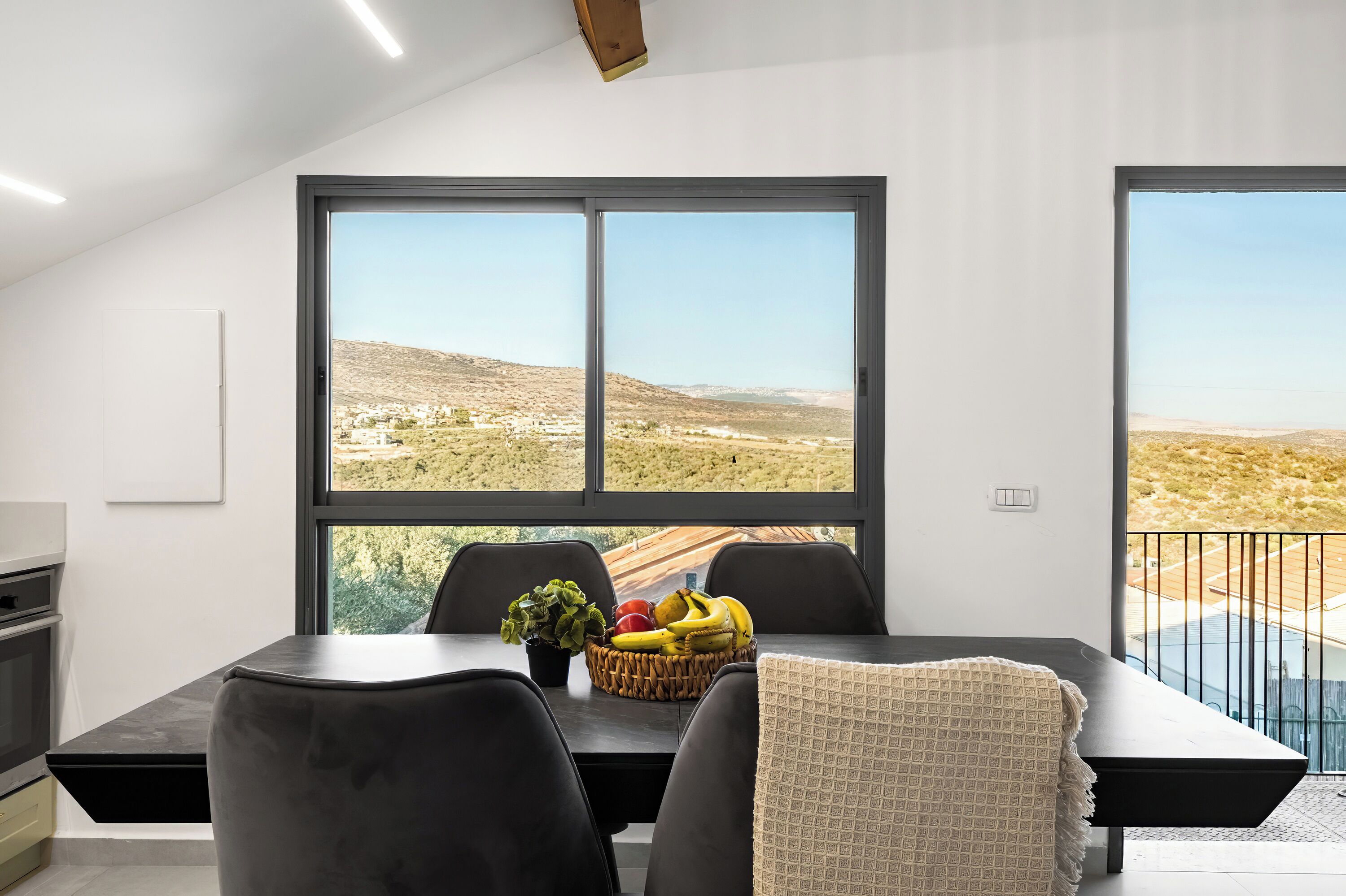 Apartment, Mountain View | In-room dining