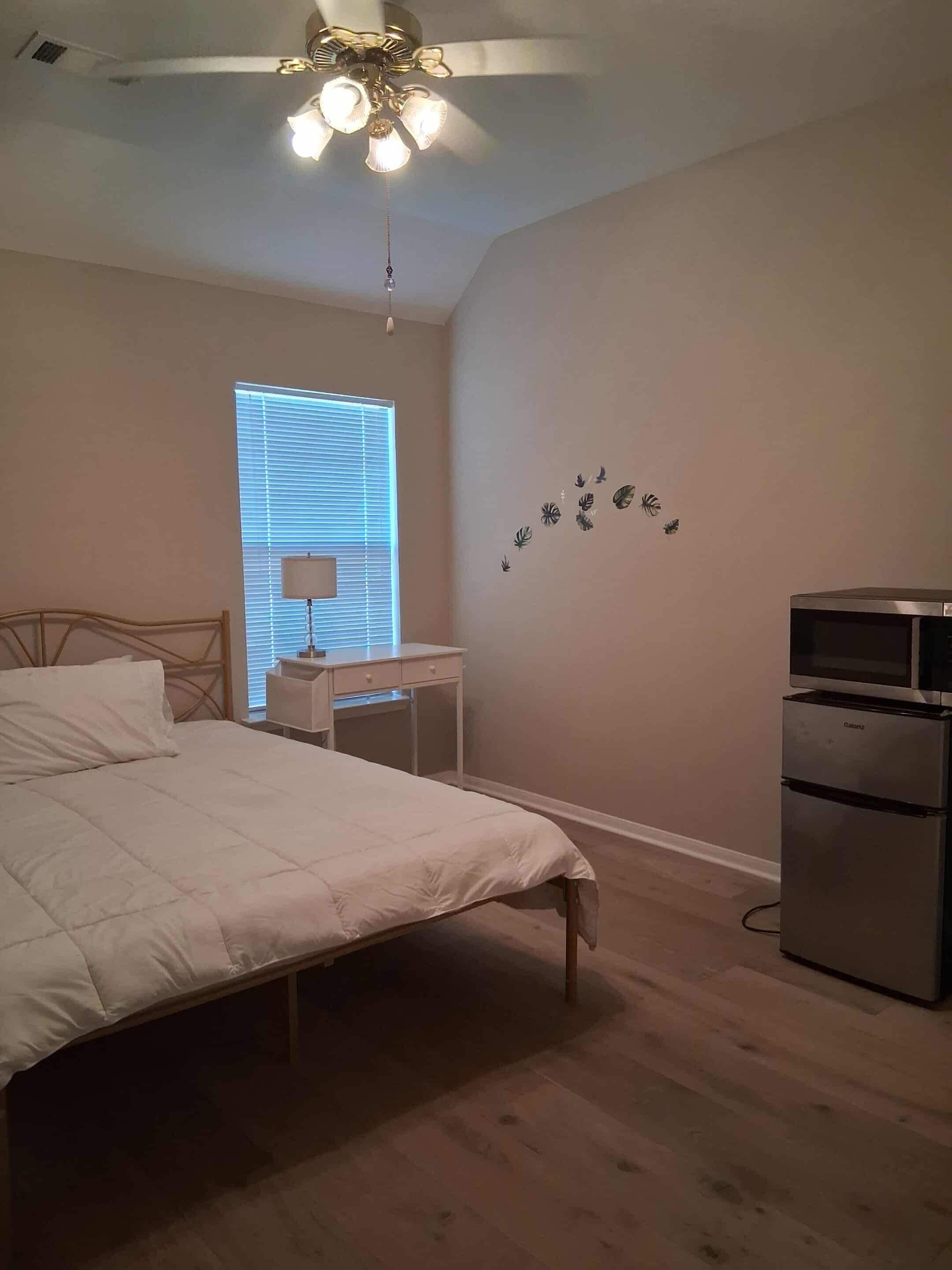 5 chambres, fer et planche à repasser, Wi-Fi gratuit