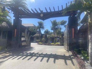 Front of property - Résidences les Alizées (Grand Baie)