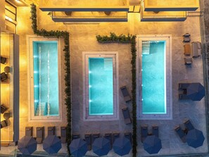 Seasonal outdoor pool