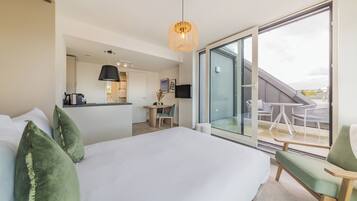 Appartement Ăconomique, balcon | Bureau, espace de travail pour ordinateur portable, Wi-Fi gratuit