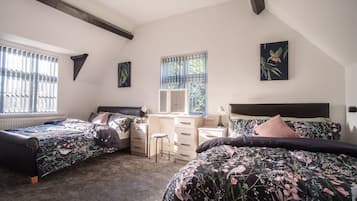 Bügeleisen/Bügelbrett, kostenloses WLAN, Bettwäsche