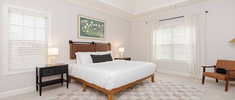 Bureau, fer et planche à repasser, lit parapluie, Wi-Fi gratuit