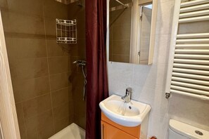 Shower - 3 bedroom house in Niembro (Llanes)