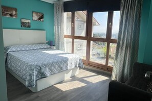Room - 3 bedroom house in Niembro (Llanes)