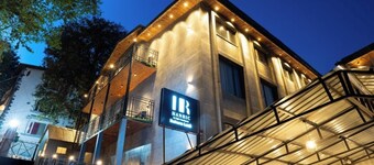 Lawrence Solitaire Resort Nainital