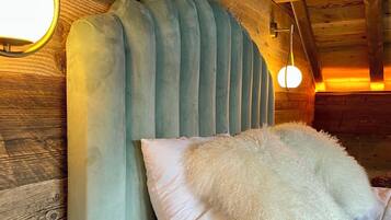5 bedrooms