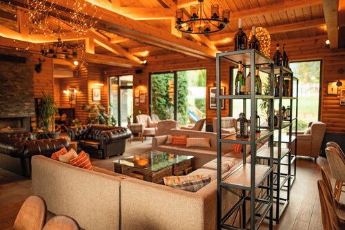 A friendly host offering a comfortable long-term stay with free wellness access.