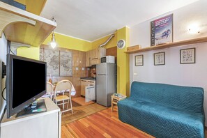 Interior - Grange Studio (Sauze di Cesana)