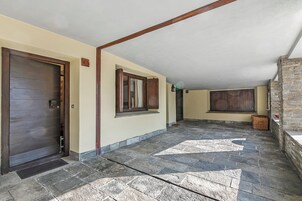 Entrada al alojamiento